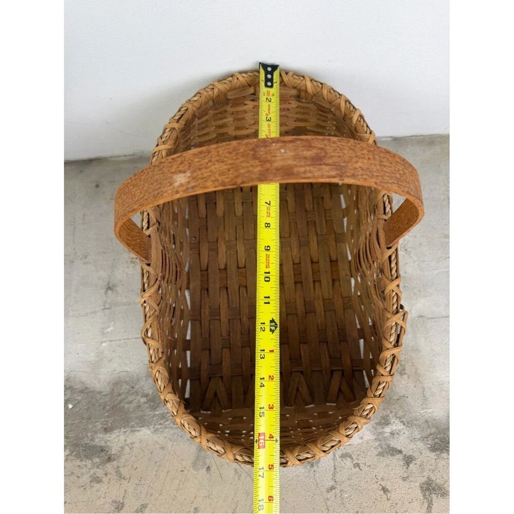 Vintage 1970-1980’s Woven Rustic Wicker Market Basket Large Oval Single Handle